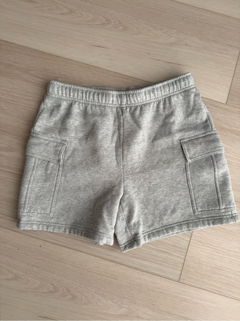 NWOT Aritzia Light Gray Cargo Sweat Shorts